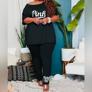 Black and White Graphic Lounge Set